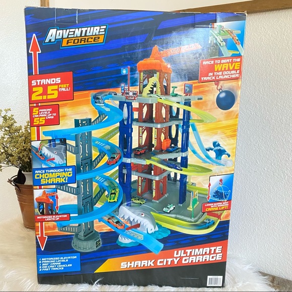 Adventure Force Toys Adventure Force Ultimate Shark City Garage